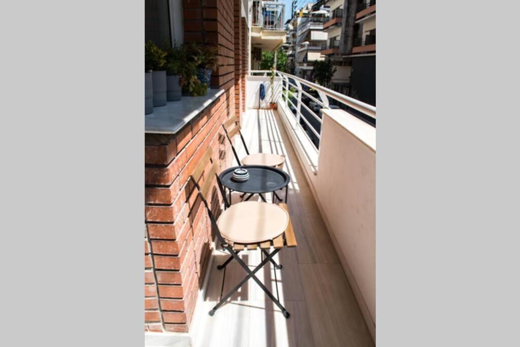 Your Cozy Downtown Home - Apartment Larissa Ngoại thất bức ảnh