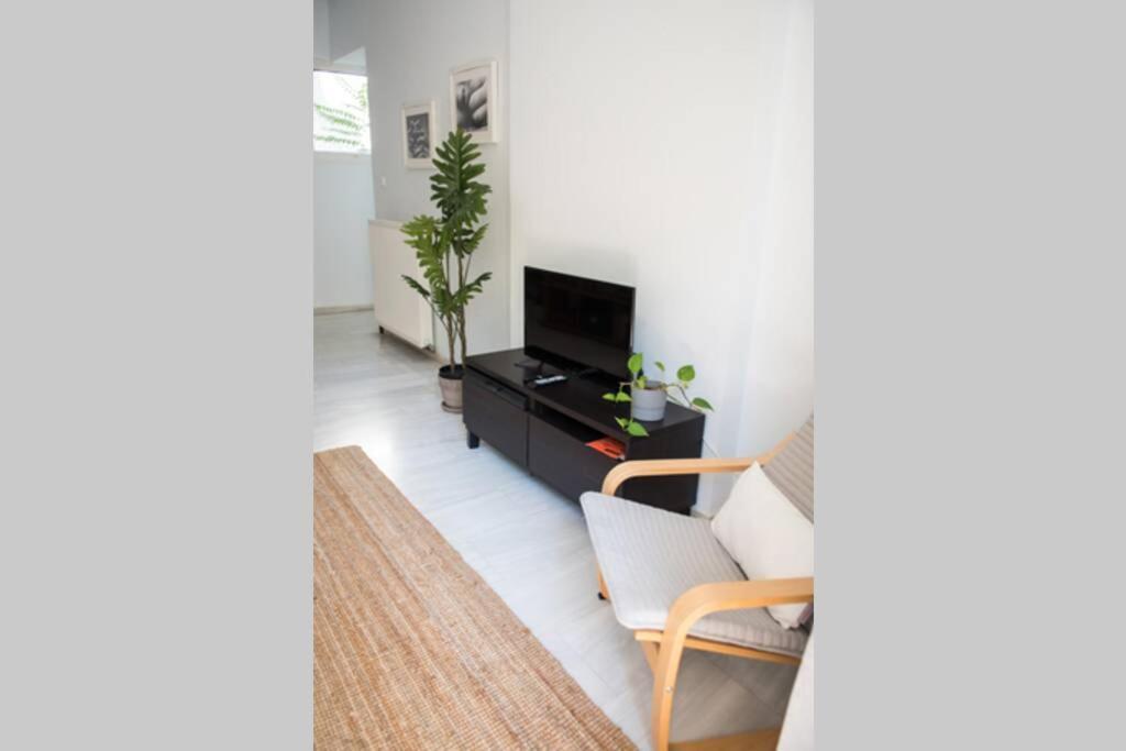 Your Cozy Downtown Home - Apartment Larissa Ngoại thất bức ảnh